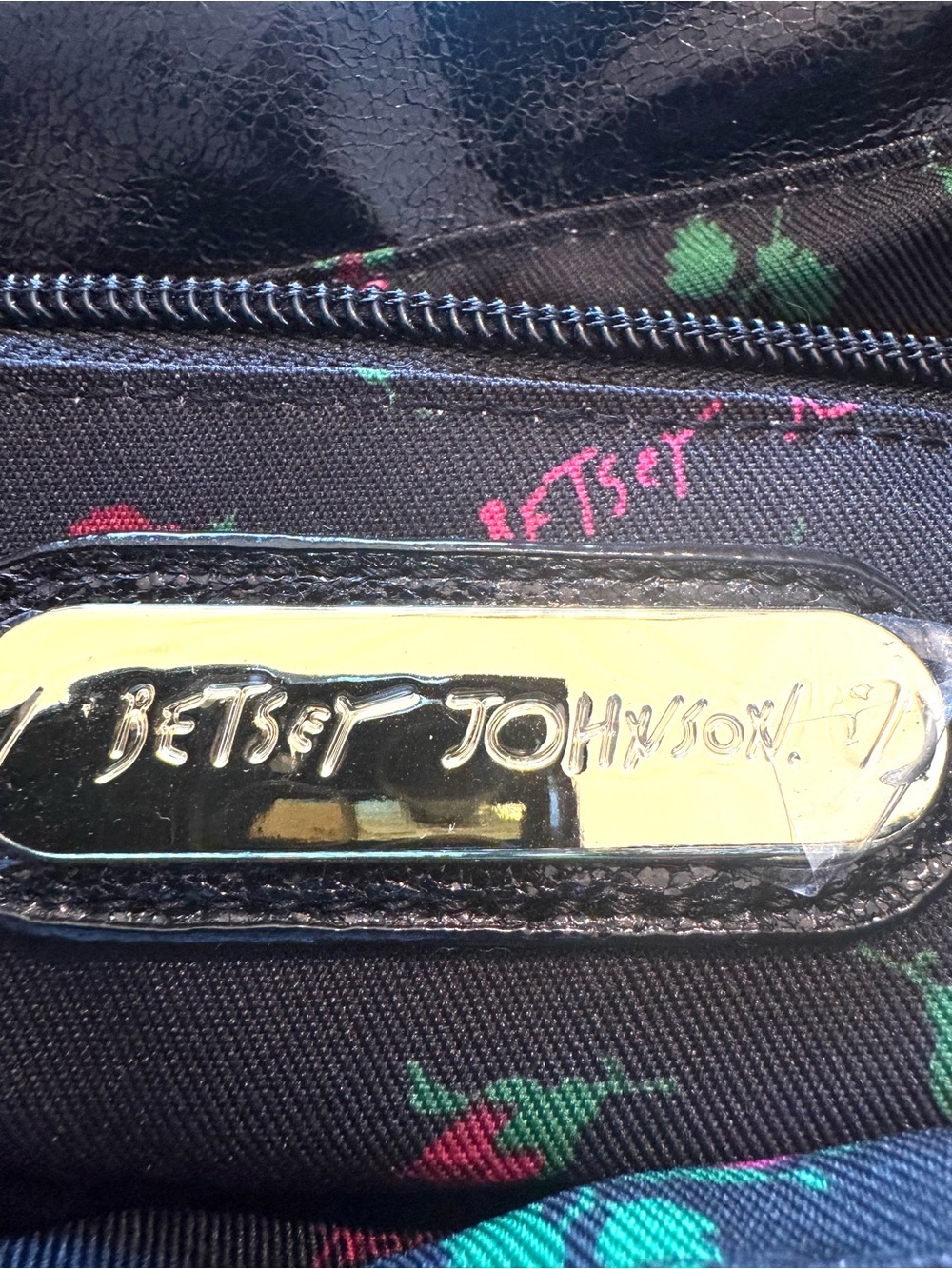 Betsey Johnson "Off the Hook" Retro Phone Silver Crossbody Bag - Picture 6 of 8